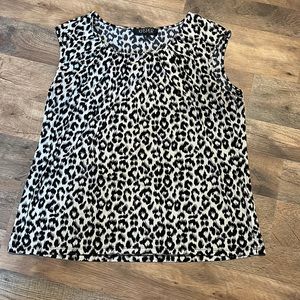 Extra large sleeveless blouse great condition